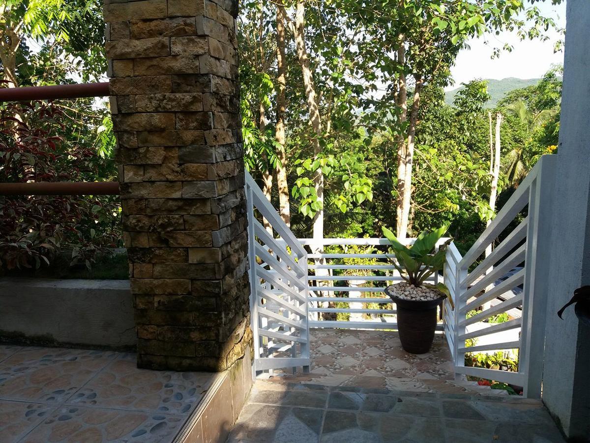 Villa Feliza 로복 외부 사진